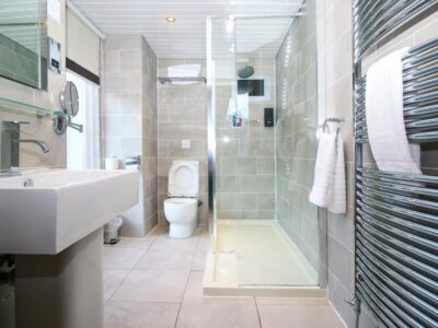 Ensuite Bathrooms